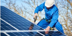 Installation Maintenance Panneaux Solaires Photovoltaïques à Brunembert